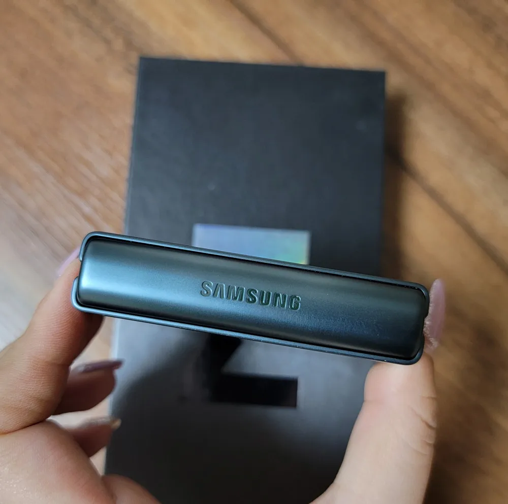 kf Hde298bea3c89421c87cf0089dc56c3809