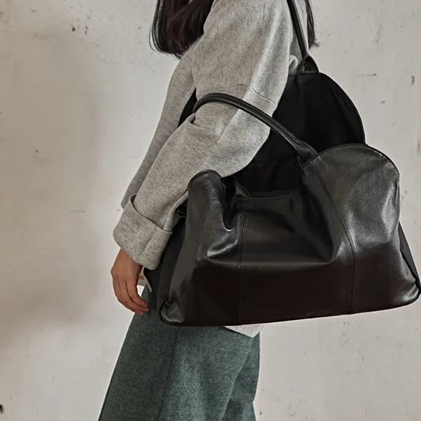 Soft Leather Women Bag Cowhide Large Capacity Female Laptop Handbags Travel Bag Black Big Shoulder Tote Bags Luxury Fashion 2024 - Image 2
