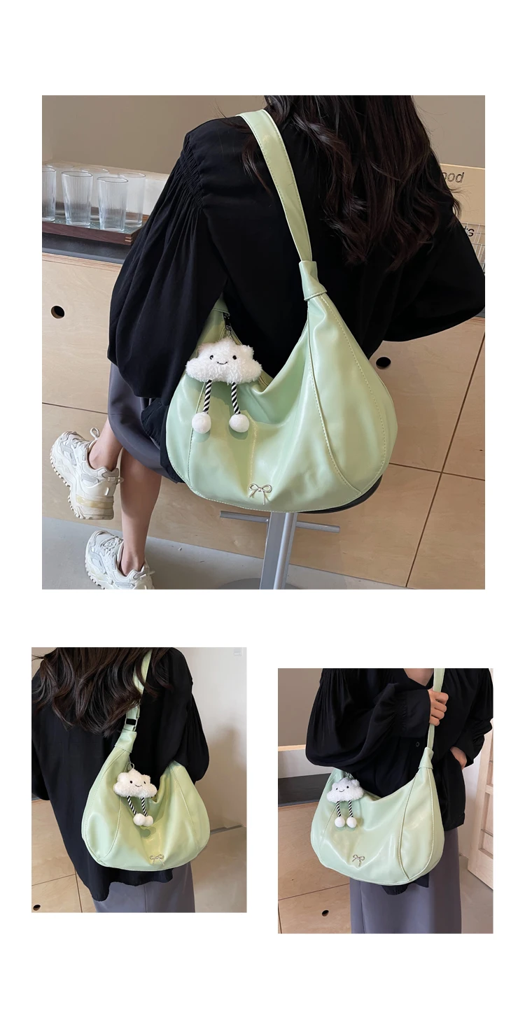 Large Capacity Underarm Shoulder Bag: Women's Crossbody Bag w/ Gift Doll 18 kf S470bfe8c5d91429f8680636a98682f4bz