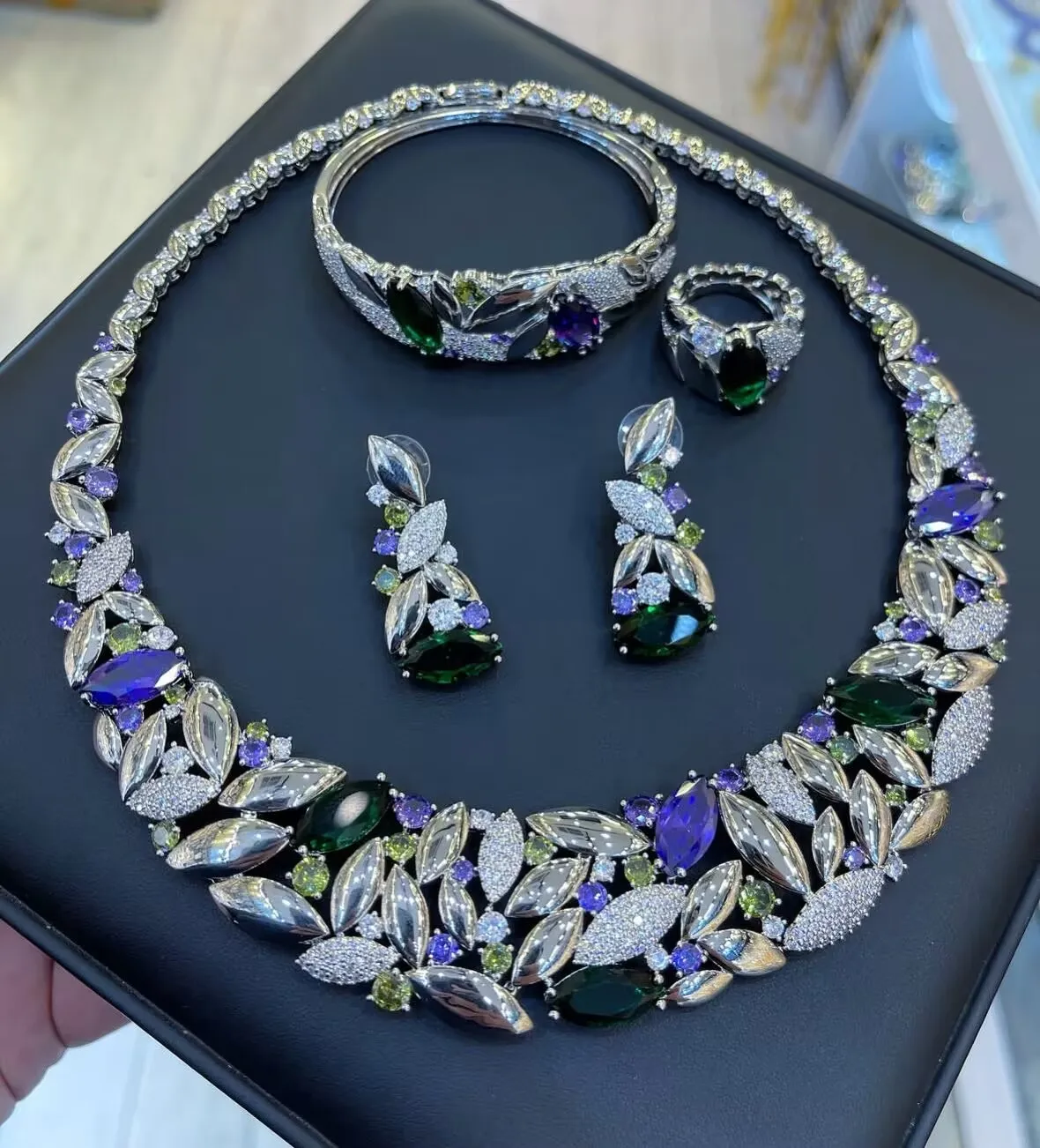 Janekelly 4PCS Luxury Waterdrop Indian Jewelry Set: Wedding & Bridal Party 4 kf S724a489d32f04a44bd68a97f047118b6G