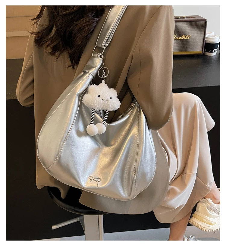 Large Capacity Underarm Shoulder Bag: Women's Crossbody Bag w/ Gift Doll 8 kf Sc819a6e904334b55b5dfce75a7b795447
