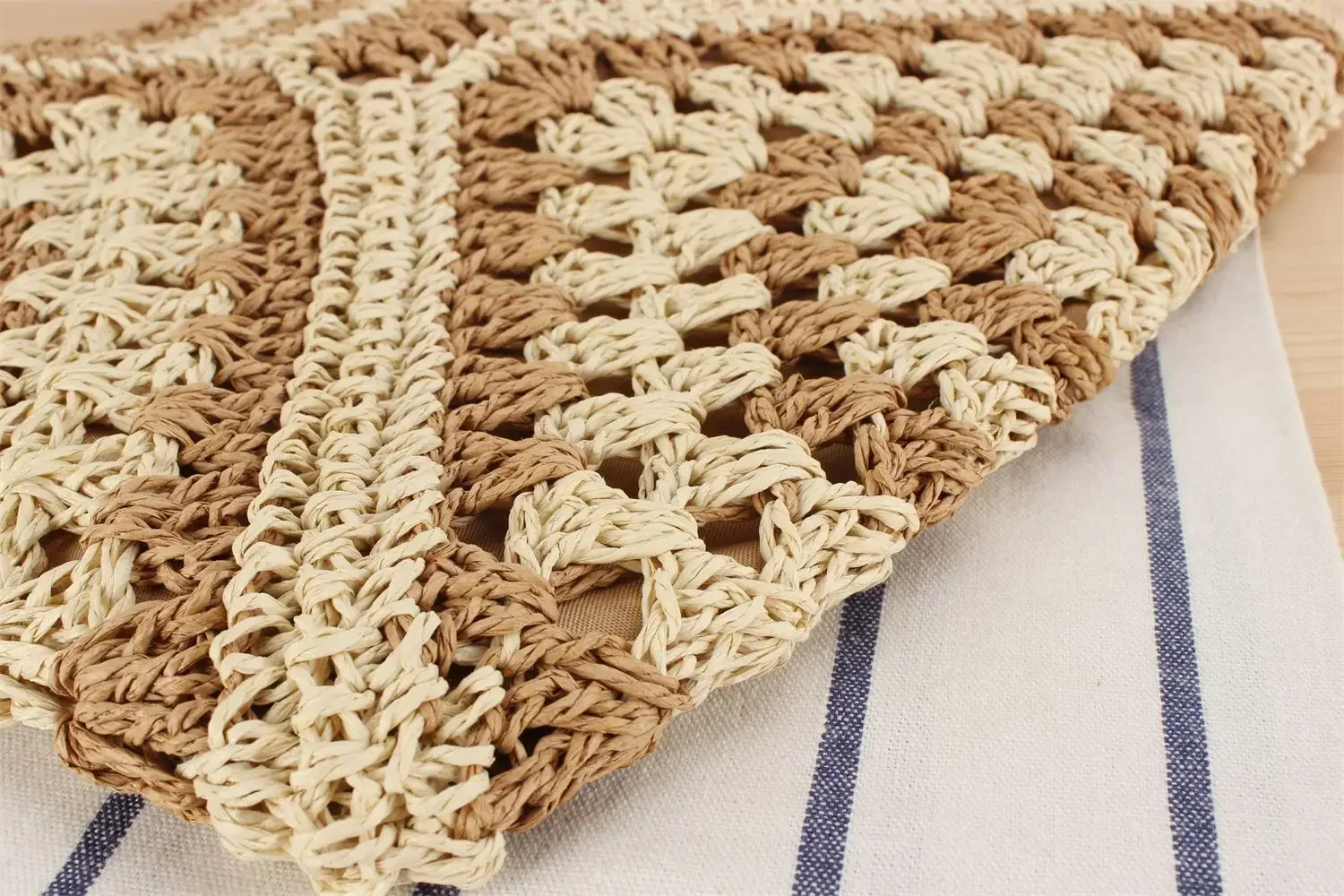Weaving Clutches Top-Handle Bag: Large Portable Beach Shopper Tote Bag 31 kf Sdd7af99a576f44908ed3439f67b2743fE
