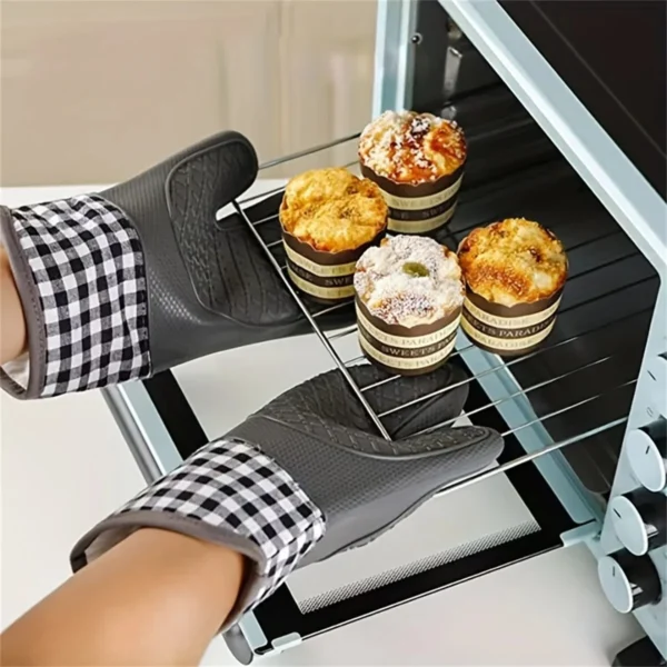 2pcs kitchen silicone anti-scalding gloves oven thickened lengthened cotton baking household microwave oven insulation gloves ha - Image 3